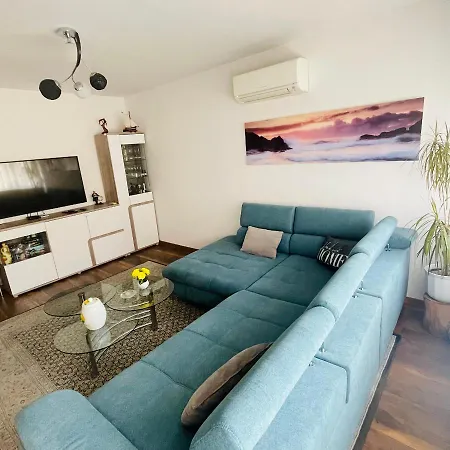 Joli Apartment